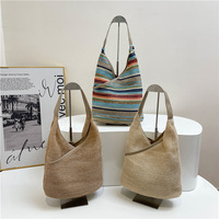 Design de luxe paille tissé sacs fourre-tout été décontracté grande capacité sacs à main nouvelle mode plage femmes épaule sac à provisions