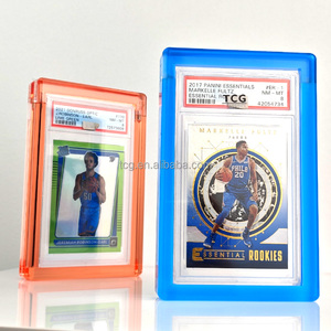 Estuches Protectoras Acrílicas Magnéticas Laterales Prismáticas de Color Azul Personalizadas TCG para Exhibición de Tarjetas Pokémon, Protector de Esquinas para Slabs PSA BGS CGC - Product Image 2
