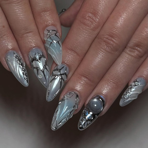 <span class=keywords><strong>Uñas</strong></span> Postizas Semimanuales de 24 Piezas con Efecto Metálico Plateado <span class=keywords><strong>Azul</strong></span> Luna, Estilo Y2K, Precio al por Mayor - Product Image 1