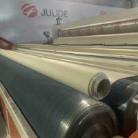 Machine de fabrication de bannières flexibles en PVC avec garantie d'un an, pièces de rechange gratuites, assistance technique à vie, service mondial