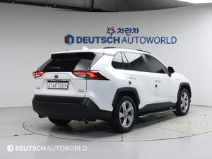 Toyota RAV4 Hybride AWD Automatique 2012, un seul propriétaire, excellent état, faibles frais de carrosserie, voiture familiale parfaite et fiable - Product Image 2