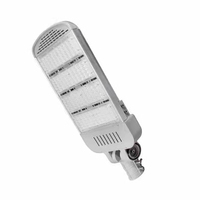 Penjualan Panas Harga Pabrik Lampu Jalan LED Berperingkat IP65 Garansi 5 Tahun Suhu Warna 5000K