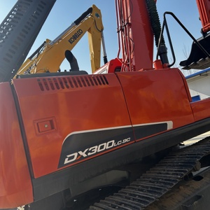 Excavadora Doosan DX300 Usada, Lista para Enviar, de Alta Calidad y Resistente, con Motor Original - Product Image 3