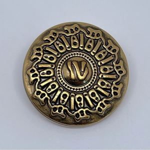 เสื้อสเวตเตอร์ถักนิตติ้งด้วยมือเย็บกระดุมพื้นผิวแบบวินเทจ - Product Image 2