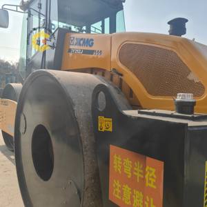 Rouleau compresseur statique MG 3Y252J d'occasion - Origine Chine, équipement de compactage de chantier lourd de 25 tonnes - Product Image 4