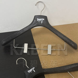 Percha sólida con logotipo personalizado para tiendas de <span class=keywords><strong>ropa</strong></span>, perchas para hombre, perchas de marca de moda, perchas de exhibición para tienda de <span class=keywords><strong>ropa</strong></span> para hombre - Product Image 2