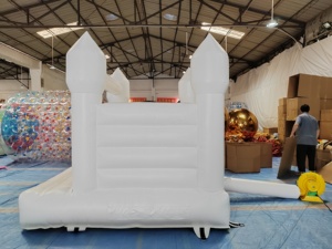Trampoline de château blanc en PVC à prix d'usine pour les décorations de mariage et de célébration en plein air - Product Image 6