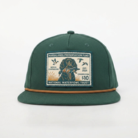 Casquette de baseball structurée à profil haut en toile de coton vert forêt avec patch tissé personnalisé et visière plate, idéale pour la chasse et les activités de plein air