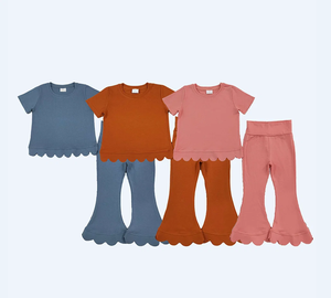 Nouvelles arrivées : ensembles de vêtements pour bébés filles, chemises à manches courtes, pantalons cloche, vêtements à volants - Product Image 1