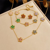 Juego de Joyería de Trébol de Cinco Hojas de la Suerte, 3 Piezas, Diseño de Flor Chapado en Oro de 18K, Pulsera, Collar y Aretes