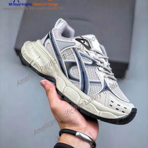 Zapatillas Deportivas Unisex Blancas y Azules con Malla y Suela Gruesa para Streetwear y Running - Product Image 1