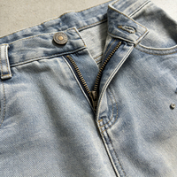 Shorts en jean pour hommes OEM ODM personnalisés, style streetwear, avec ourlet brut, effet délavé et strass brillants, pour l'été