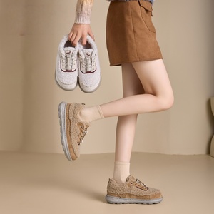 Chaussures de marche souples et légères en toile unie doublées de peau de mouton avec semelle intermédiaire en EVA et semelle extérieure en caoutchouc antidérapante - Product Image 1