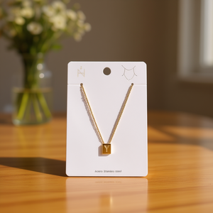 Collana con Ciondolo a Lettera Y in Acciaio Inossidabile Angelina, Placcata in Oro, Gioiello Unisex alla Moda, Idea Regalo - Product Image 2