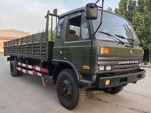 Camion utilisé de cargaison de Dongfeng 4*2 9.6m Cummins Engine 153HP Camion Prix bas - Product Image 3