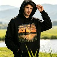 Sweat-shirt d'hiver personnalisé en tissu éponge, coupe ample et oversize, avec motif graphique rouge et impression par transfert thermique.