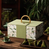 Boîte cadeau personnalisée en carton gris avec poignée, fermeture magnétique, doublure en mousse, OEM/ODM disponible, options d'impression UV et de marquage à chaud du logo