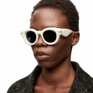 Vente en gros de lunettes de soleil rondes à monture large pour hommes et femmes, mode 2025, UV400, style Y2k, lunettes de soleil œil de chat pour femmes - Product Image 1