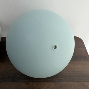 Pelota de Yoga y Pilates Inflable de PVC Antideslizante de Alta Calidad con Logotipo Personalizado de 20cm-25cm y 300g para Estudio de Pilates - Product Image 2