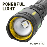 Lampe torche LED en alliage d'aluminium zoomable 700 lumens avec faisceau de 200 à 300 m, étanche et rechargeable, tactique pour une utilisation en extérieur