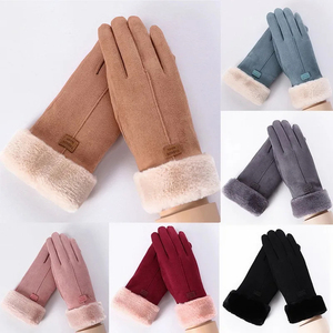Nuevos guantes de moda para mujer Otoño Invierno lindos mitones cálidos peludos mitones de dedo completo mujeres deporte al aire libre guantes femeninos pantalla - Product Image 3