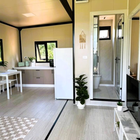Rumah Kontainer Ekspansiabel 20ft 40ft Struktur Baja Prefabrikasi Rumah Mobile Panel Sandwich EPS Akomodasi