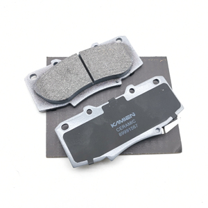 Pièces détachées automobiles haute performance OEM Plaquettes de frein à disque de voiture semi-métalliques en céramique à faible teneur métallique Plaquettes de frein en métal lourd usine - Product Image 1
