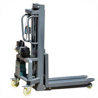 Chariot élévateur électrique autoporteur 1,2 m - 1,6 m avec télécommande sans fil, capacité 300 kg, conception portable et détachable pour le chargement de marchandises en atelier
