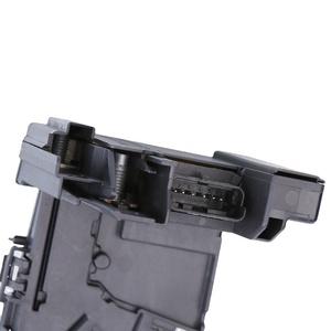 Boîtier de Gestion de Batterie et Boîte à Fusibles 6500GR 28236841 9813136680 pour Peugeot 3008 308SW 308CC RCZ et Citroën C4 Picasso - Product Image 5
