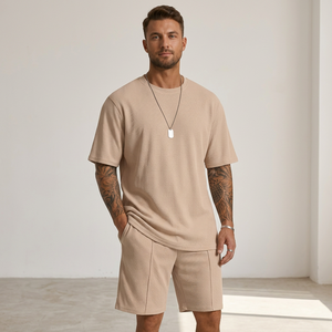 Conjunto de Punto de 2 Piezas Unisex Premium, Manga Corta, Cuello en V, Corte Holgado, Color Sólido, Atuendo Casual de Verano, Pantalones Cortos hasta la Rodilla, 95% Algodón, Estampado - Product Image 1