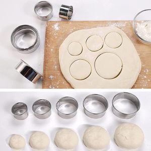 Bview Art Ensemble d'emporte-biscuits ronds 12 pièces Découpeurs de pâtisserie en cercle gradué Découpeurs de biscuits en acier inoxydable - Product Image 2