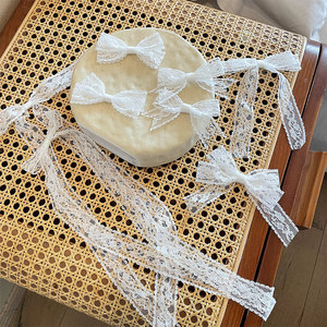 Pinza para el cabello con lazo de encaje blanco, dulce y femenina, accesorio para el cabello con cinta larga de hadas, pinza para el cabello de encaje etéreo, súper bonita! - Product Image 1