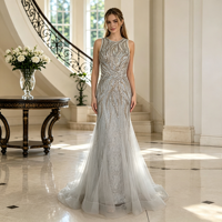 Robe de soirée sirène argentée sans manches, ornée de perles et de strass faits à la main, en dentelle et tulle, longue, pour bal de promo, mariage ou fête, avec traîne naturelle