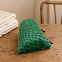 Sacs de plage en maille épaisse imprimés avec logo personnalisé pochettes réutilisables en polyester avec cordon de serrage sac d'épicerie en maille souple emballage textile