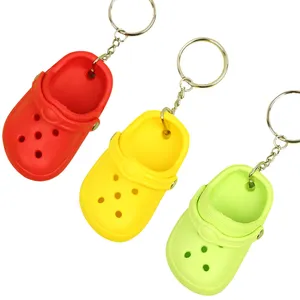 可爱3D迷你鳄鱼鞋钥匙扣批发夏季七彩鞋创意3D沙滩小孔鞋钥匙扣批发商