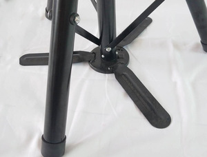 Trípode Ajustable de Alta Resistencia para Cabeza de Maniquí, Color Negro, con Gancho y Base Antideslizante para Peinado de Pelucas - Product Image 5