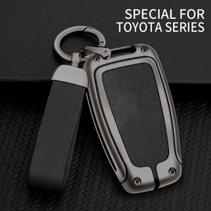 Étui de clé de voiture en alliage de Zinc de qualité, 3 boutons, pour <span class=keywords><strong>Toyota</strong></span> Camry Corolla <span class=keywords><strong>Chr</strong></span> c-hr Rav4 Prius Prado 2017 - Product Image 1