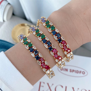 Prix de gros : Nouveaux ensembles de bijoux pour femme en zircon, plaqué <span class=keywords><strong>or</strong></span> coloré, comprenant bracelet manchette et bague, design doré - Product Image 3