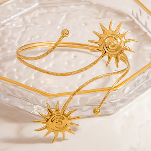 Bracelet manchette unisexe en forme de soleil, doré, bijoux de mode au design irrégulier SZ61154 - Product Image 1