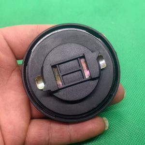 ฝาปิดน้ำมันเครื่องโฟล์คสวาเกน ออดี้ 04E103485A สำหรับกอล์ฟ เทอร์ามอนท์ ซีรอคโค โปโย เอ 3 เอ 4 ออคตาเวียอะไหล่ทดแทน - Product Image 1