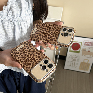 <span class=keywords><strong>Custodia</strong></span> per telefono <span class=keywords><strong>in</strong></span> <span class=keywords><strong>pelle</strong></span> PU marrone con stampa leopardata retrò alla moda per iPhone 17 Pro Max, <span class=keywords><strong>custodia</strong></span> per telefono <span class=keywords><strong>in</strong></span> <span class=keywords><strong>pelle</strong></span> PU per <span class=keywords><strong>Apple</strong></span> 16 - Product Image 4