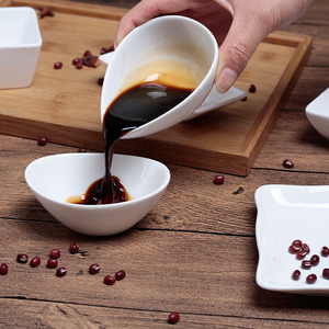 Vajilla de Porcelana Blanca de Lujo y Alta Calidad, Ecológica y Sostenible, Tazones para Servir Salsa de Fresa - Product Image 1