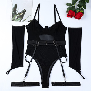Ensemble quatre pièces de lingerie sexy pour femme : combinaison en maille avec patchwork à la taille et porte-jarretelles - Product Image 6