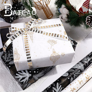 กระดาษห่อของขวัญคริสต์มาสพรีเมียมแบบใหม่ พร้อมลายปั๊มฟอยล์ทองและเอฟเฟกต์โฟม ขายส่ง - Product Image 4
