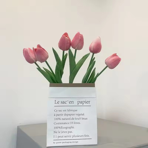 Bouquet di Tulipani Artificiali Fatti a Mano, Realistici al Tatto, in Seta e Plastica, per la Festa della Mamma e San Valentino - Product Image 2