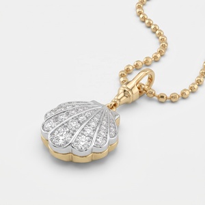Pendentif en forme de coquille en argent sterling 925 plaqué or 18 carats avec zircone cubique - Product Image 2