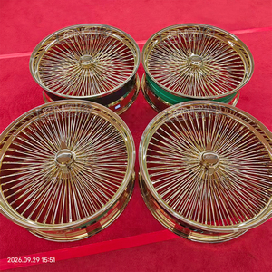 Jantes en fil d'or de 22 pouces avec enjoliveurs flottants, jantes lowrider. - Product Image 4