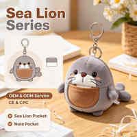 Pendentif en peluche Lion de mer de luxe avec poche avant, porte-clés en peluche animal marin