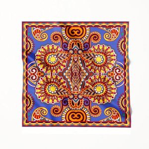 Impression personnalisée d'écharpes sur mesure avec votre propre design pour les marques de mode et les cadeaux d'entreprise, commande en gros disponible - Product Image 1