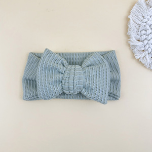 Bandeau pour bébé style Ins, européen et américain, nouveau modèle d'hiver, <span class=keywords><strong>à</strong></span> nœud double couche avec nœud, protège la fontanelle, pour tout-petits de 0 <span class=keywords><strong>à</strong></span> 3 ans - Product Image 4